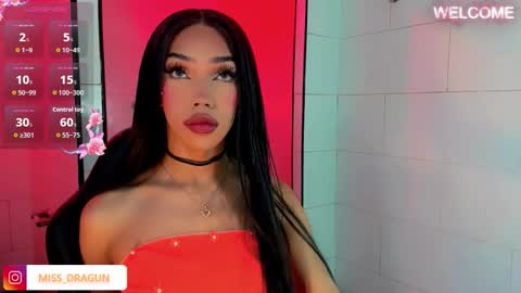 Snapshot of nickynoa chatting on 12, 10, 2025 Nicky online show from 12, 10, 2025