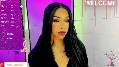 Snapshot of nickynoa chatting on 28, 10, 2025 Nicky online show from 28, 10, 2025