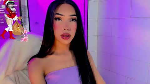 Snapshot of nickynoa chatting on 16, 12, 2025 Nicky online show from 16, 12, 2025