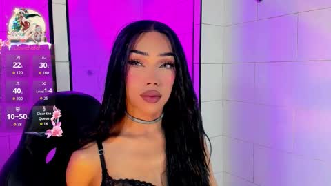 Snapshot of nickynoa chatting on 18, 12, 2025 Nicky online show from 18, 12, 2025