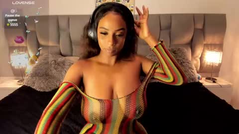 Snapshot of nickytouse chatting on 25, 2, 2025 Nicky online show from 25, 2, 2025