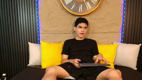 Snapshot of nico_monroet chatting on 21, 4, 2026 nico_monroet online show from 21, 4, 2026