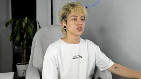 Snapshot of nico_nico_xd chatting on 15, 9, 2025 Nico online show from 15, 9, 2025