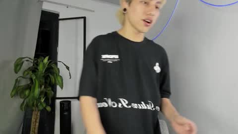 Snapshot of nico_nico_xd chatting on 16, 9, 2025 Nico online show from 16, 9, 2025