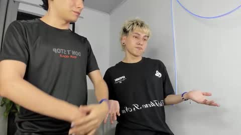 Snapshot of nico_nico_xd chatting on 4, 10, 2025 Nico online show from 4, 10, 2025