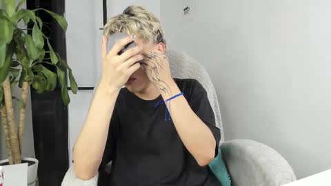 Snapshot of nico_nico_xd chatting on 20, 10, 2025 Nico online show from 20, 10, 2025