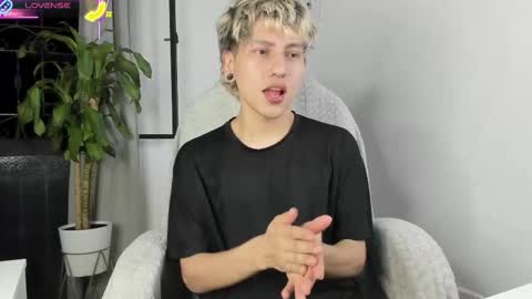 Snapshot of nico_nico_xd chatting on 4, 11, 2025 Nico online show from 4, 11, 2025