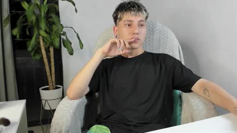 Snapshot of nico_nico_xd chatting on 17, 11, 2025 Nico online show from 17, 11, 2025