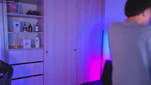 Nicolas online show from 25, 10, 2025