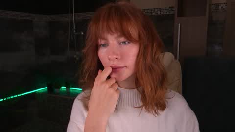 Snapshot of nicol_moonn chatting on 17, 11, 2025 Nicol Moonn online show from 17, 11, 2025