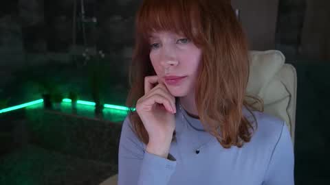 Snapshot of nicol_moonn chatting on 19, 11, 2025 Nicol Moonn online show from 19, 11, 2025