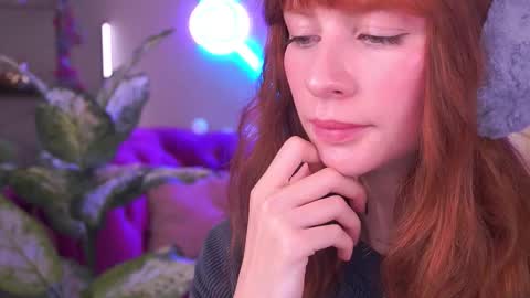 Snapshot of nicol_moonn chatting on 23, 12, 2025 Nicol Moonn online show from 23, 12, 2025