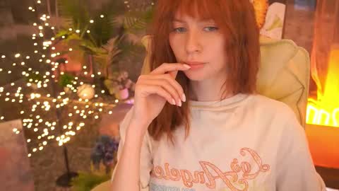 Nicol Moonn online show from 6, 2, 2026