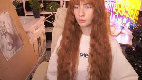 Nicol Moonn online show from 2, 4, 2026