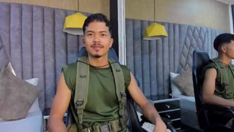 Snapshot of nicolaikarav chatting on 30, 11, 2025 Nicolai online show from 30, 11, 2025