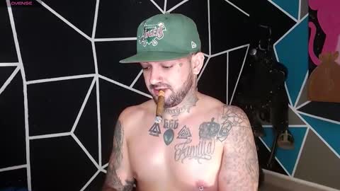 nicolas online show from 28, 10, 2025