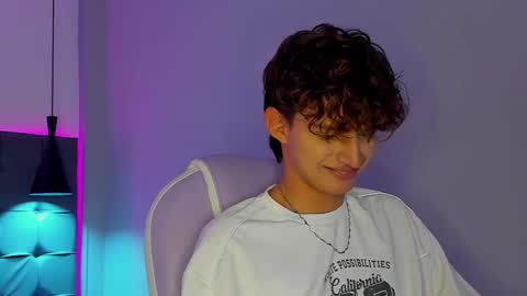 Snapshot of nicolasferrer18 chatting on 13, 12, 2025 nicolasferrer18 online show from 13, 12, 2025