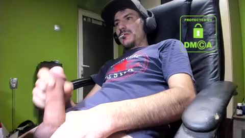 Snapshot of nicolasguy chatting on 13, 2, 2025 L. Nicolas online show from 13, 2, 2025