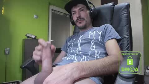 Snapshot of nicolasguy chatting on 23, 2, 2025 L. Nicolas online show from 23, 2, 2025