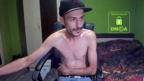 Snapshot of nicolasguy chatting on 15, 10, 2025 L. Nicolas online show from 15, 10, 2025