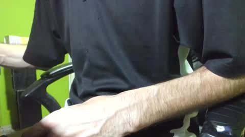 Snapshot of nicolasguy chatting on 7, 2, 2026 L. Nicolas online show from 7, 2, 2026