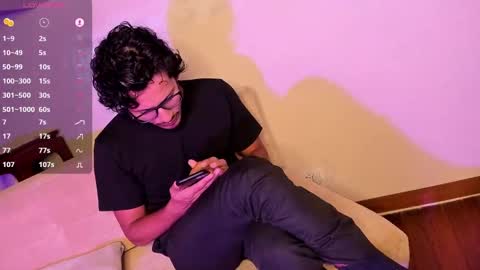 nicolasrodrii online show from 18, 12, 2024