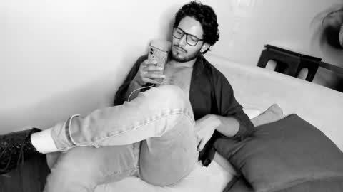 nicolasrodrii online show from 23, 2, 2025