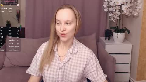 Nicoletta online show from 6, 2, 2026