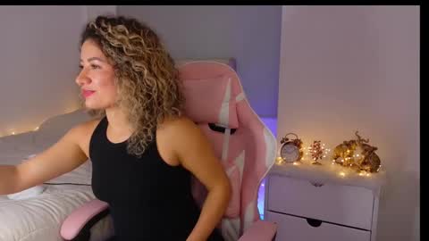 Nicol  online show from 5, 3, 2026