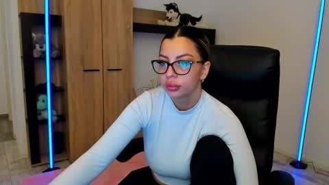 Snapshot of nicole___19 chatting on 15, 1, 2026 Nico online show from 15, 1, 2026