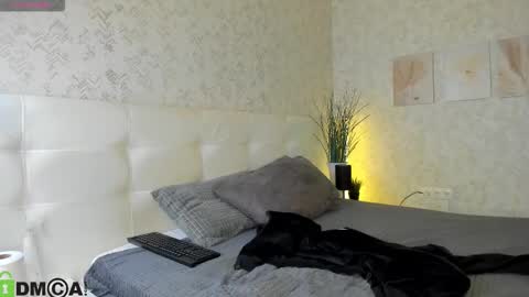 Snapshot of nicole_charm chatting on 25, 9, 2025 GMT7TueWedThSu 0300am-0900am. Sa 1000am-0400pm online show from 25, 9, 2025