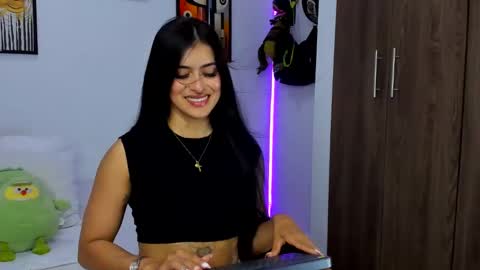 Snapshot of nicole_duran3095 chatting on 22, 2, 2025 Nick online show from 22, 2, 2025