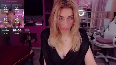 Nicole online show from 11, 10, 2025