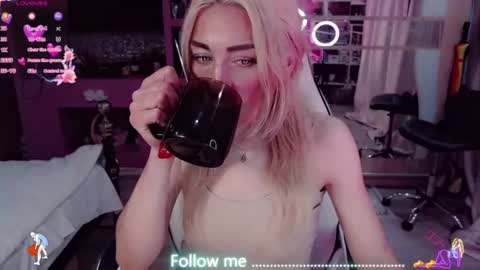 Snapshot of nicole_g0ld_ chatting on 29, 7, 2026 Nicole online show from 29, 7, 2026