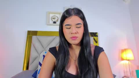 nicole_grace0 online show from 12, 9, 2025