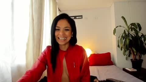 Nicole online show from 16, 1, 2025