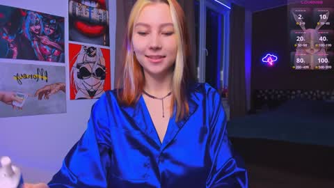 Nicole online show from 6, 2, 2025