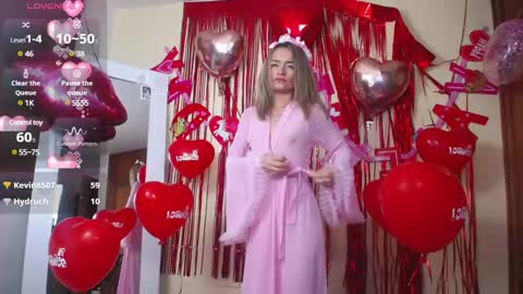 Nicole Santana online show from 15, 2, 2025