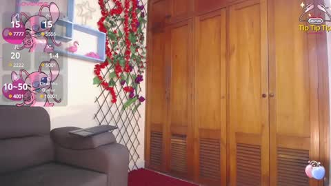 Nicole Santana online show from 8, 3, 2025