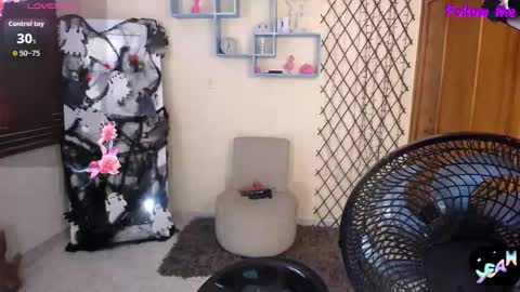 Nicole Santana online show from 21, 10, 2025