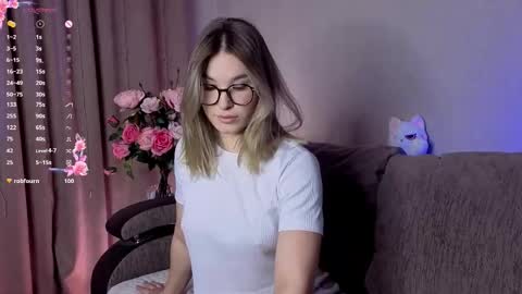 Snapshot of nicole_w00 chatting on 15, 12, 2025 Nicole online show from 15, 12, 2025