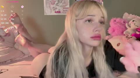 Snapshot of nicole_yo chatting on 27, 6, 2026 Mary online show from 27, 6, 2026