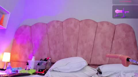 Snapshot of nicolebbwhot chatting on 13, 2, 2025 Nicole online show from 13, 2, 2025