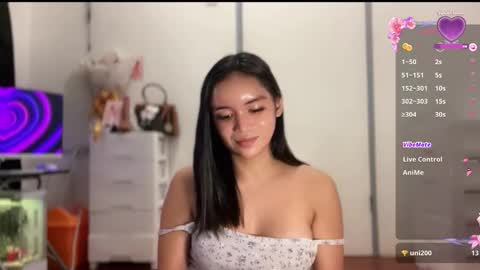 Snapshot of nicolecellini chatting on 4, 10, 2025 NICOLE online show from 4, 10, 2025