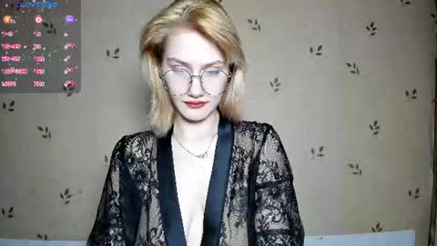 Snapshot of nicoledaviss_ chatting on 23, 6, 2026 NicoleDavis online show from 23, 6, 2026