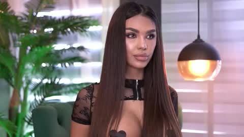 Snapshot of nicoledevin chatting on 15, 9, 2025 Nicole online show from 15, 9, 2025