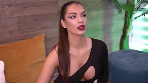 Snapshot of nicoledevin chatting on 25, 9, 2025 Nicole online show from 25, 9, 2025