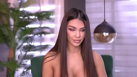 Snapshot of nicoledevin chatting on 1, 10, 2025 Nicole online show from 1, 10, 2025