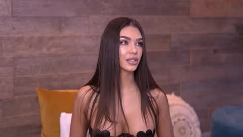 Snapshot of nicoledevin chatting on 30, 10, 2025 Nicole online show from 30, 10, 2025