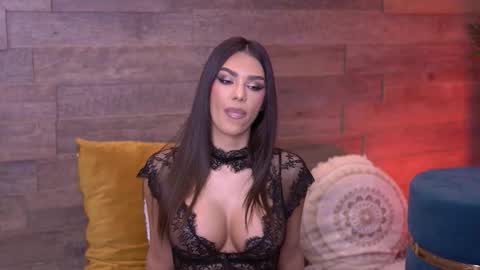 Snapshot of nicoledevin chatting on 8, 11, 2025 Nicole online show from 8, 11, 2025